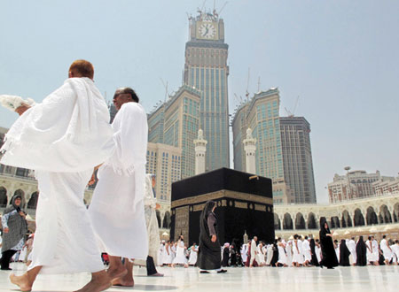 السعودية تحدد آخر موعد لدخول المعتمرين